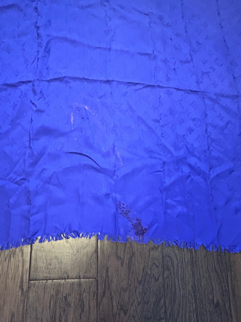Louis Vuitton Violet Monogram Silk Shawl - Picture 6 of 14